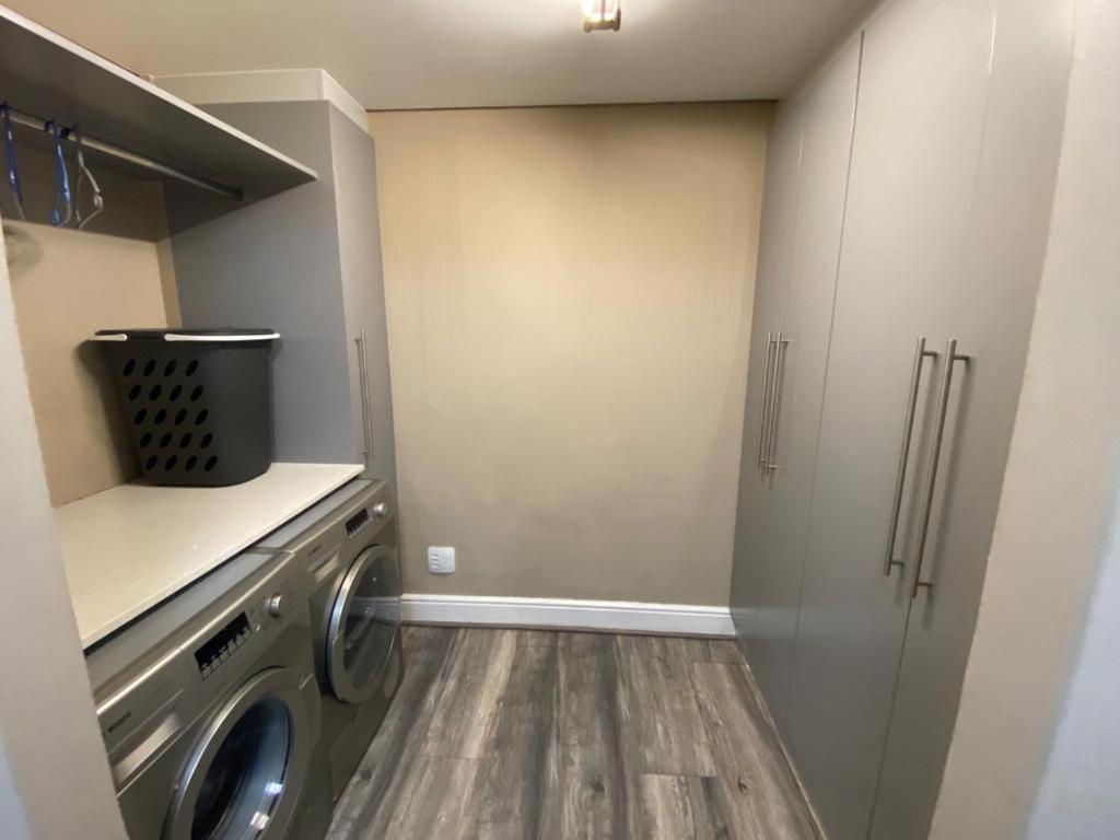 Loddey'S Self Catering Apartments - By Beach Collection Странд Экстерьер фото
