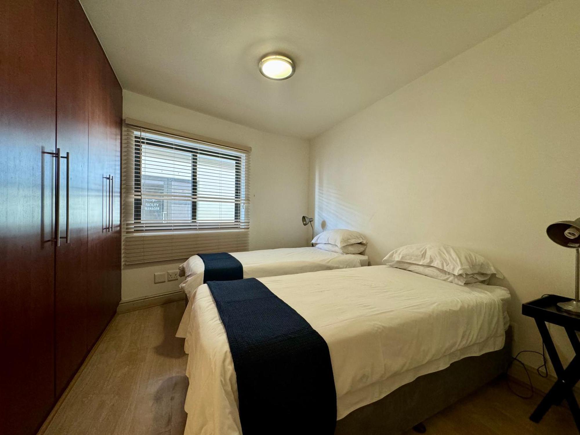 Loddey'S Self Catering Apartments - By Beach Collection Странд Экстерьер фото